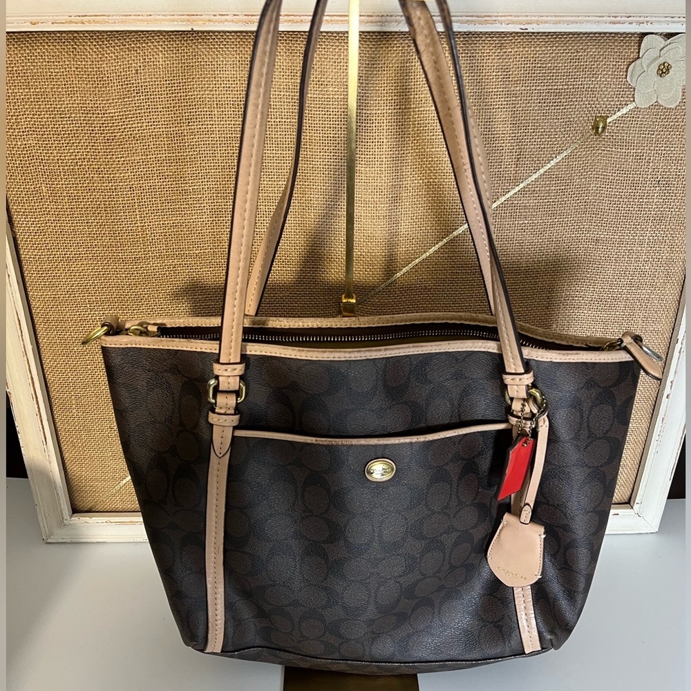 Authentic Coach Signature Peyton Tote Bag